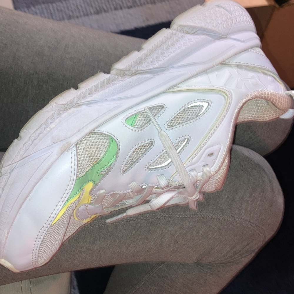 Hoka women’s tennis shoes